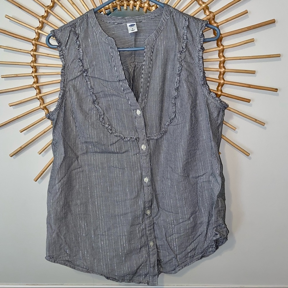 Old Navy sleeveless blouse, Large